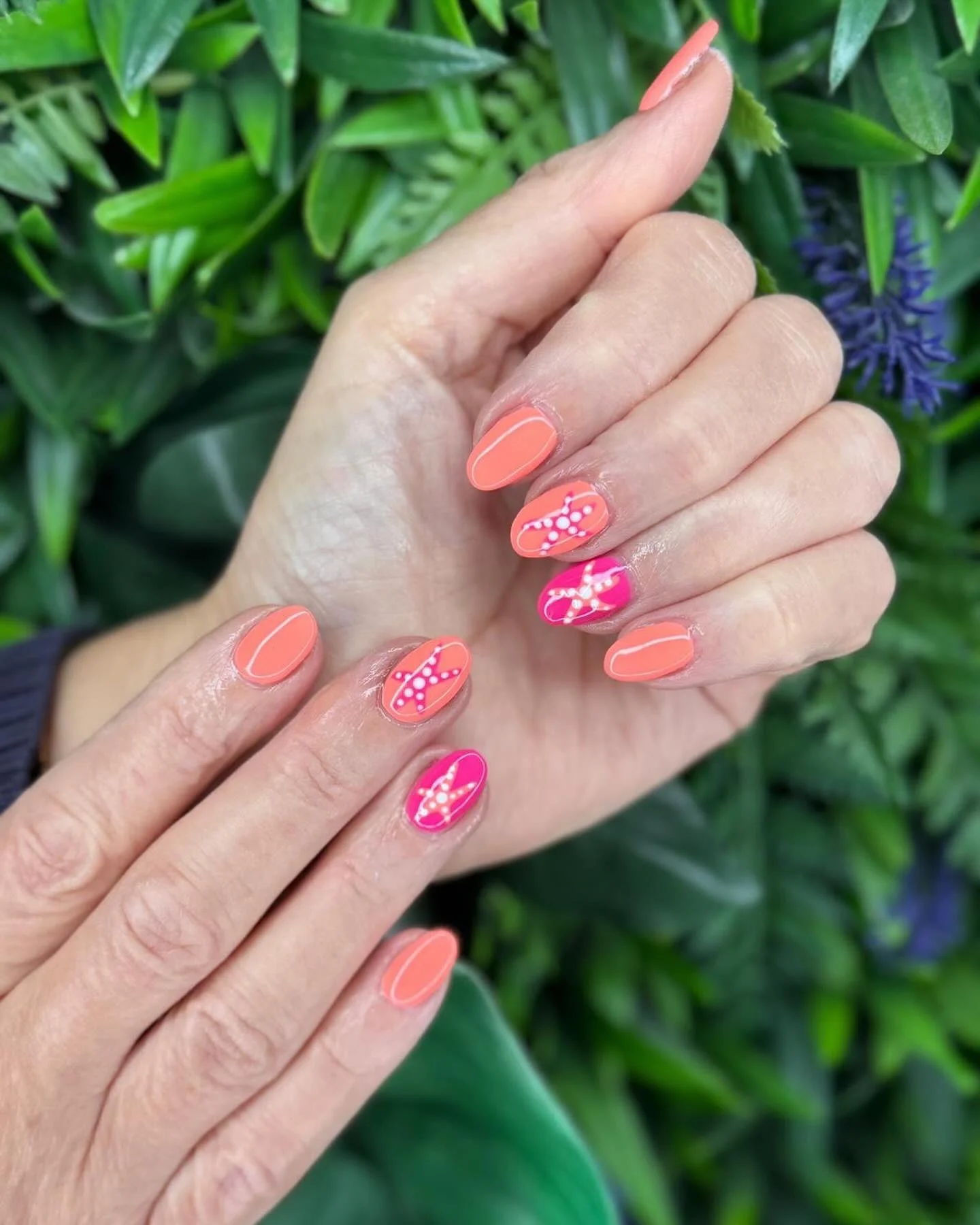 starfish summer nails 2026 Coral Sunset Starfish For Tropical Summer Days