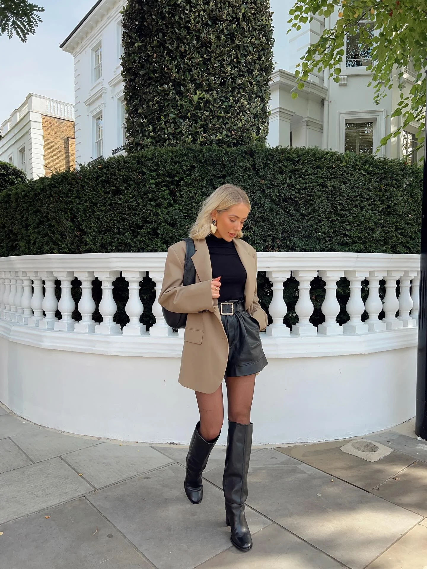 fall outfits with tights 2026 Tailored Shorts And Knee-High Boots For Modern City Style