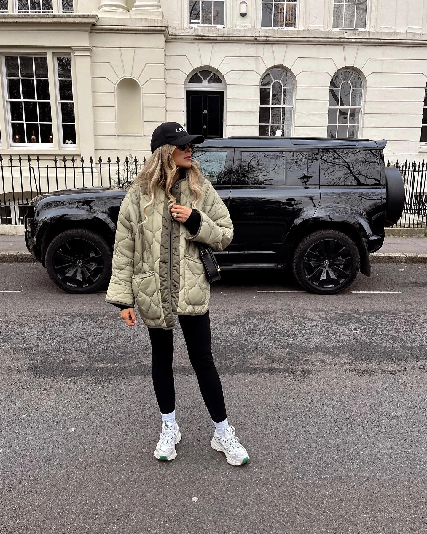fall outfits with leggings 2026 Quilted Jacket And Leggings For Chilly City Days